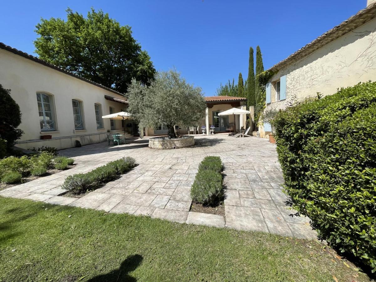 Chateau Talaud Loriol-du-Comtat Εξωτερικό φωτογραφία
